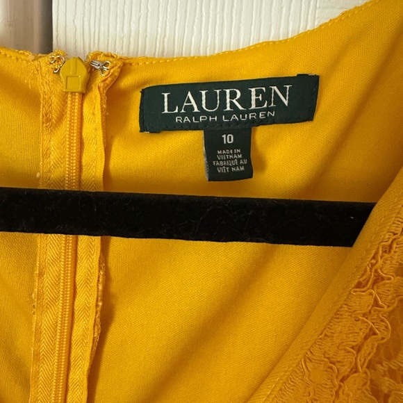 Lauren Ralph Lauren Women’s 10 Yellow Lace Shift Dress - Picture 2 of 3